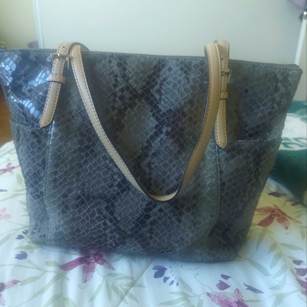 Michael kors shoulder bag